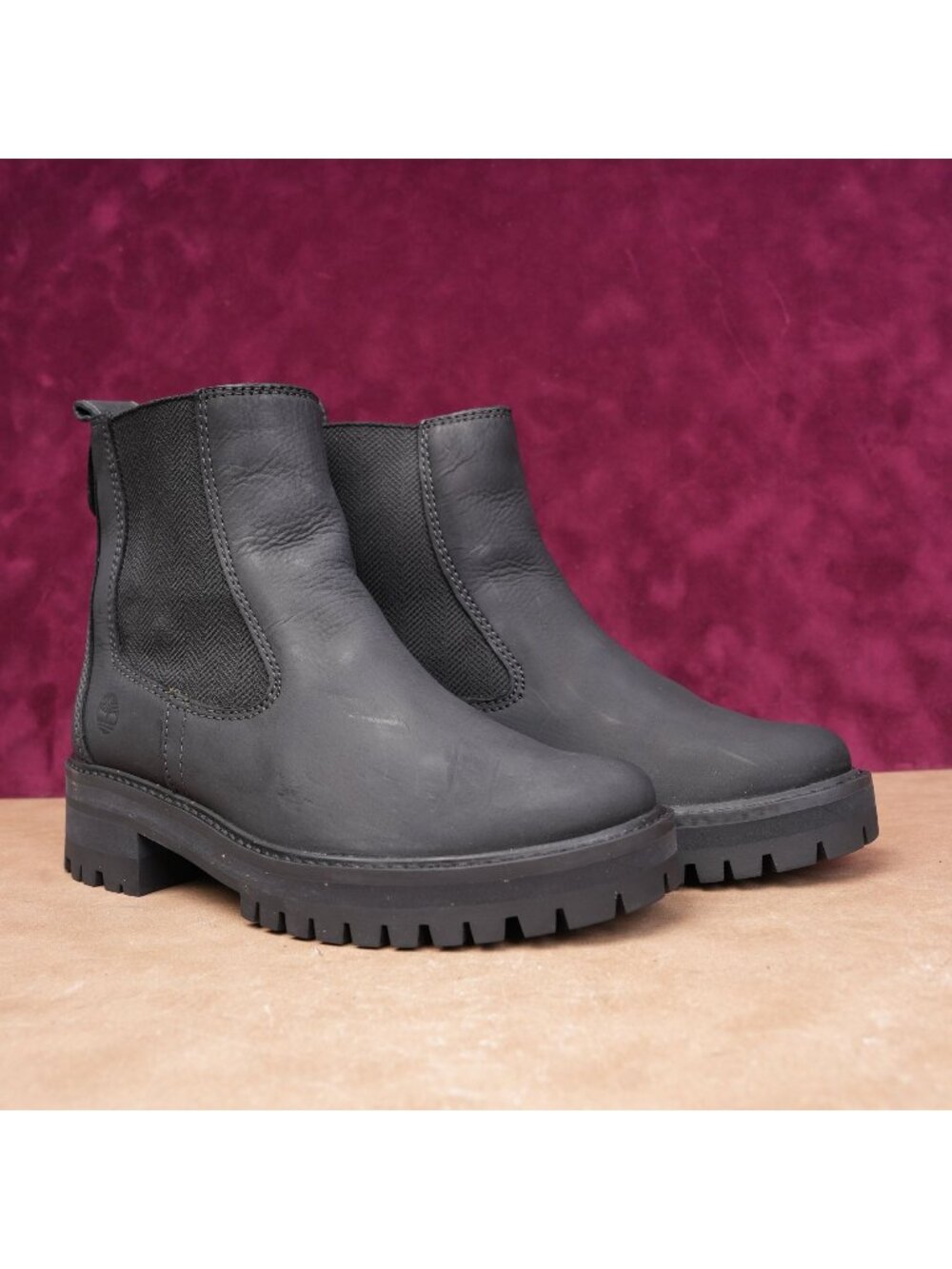 Timberland Women Courmayeur Valley Black Nubuck Chelsea Ankle Boots sz 6.5